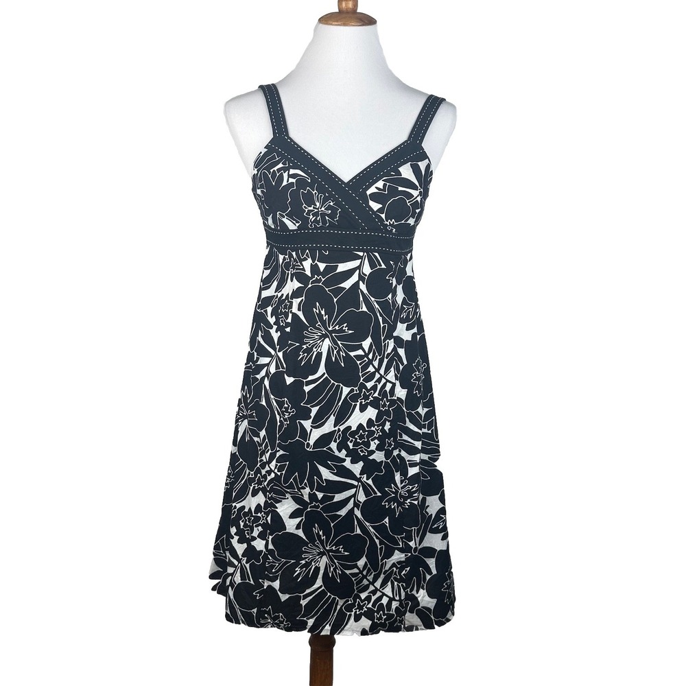 RK Originals Black White Floral Sun Dress Womens 4 Petite V-Neck Contrast Stitch